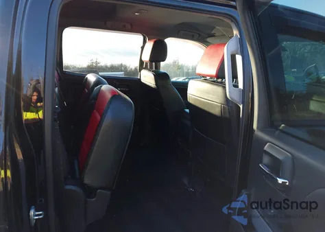 2018 Chevrolet Silverado 1500 2Lt из США, поврежденный, VIN 3GCUKREC6JG403982